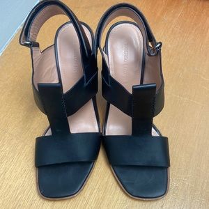 Women shoes, size 8.5